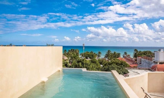 Puerto Juarez Apartamento | Breathtaking PH 5thAV ocean view private pool roof