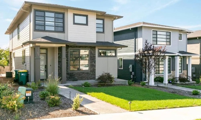 Troutdale Casa | Dottie Court near McMenamins Edgefield Resort