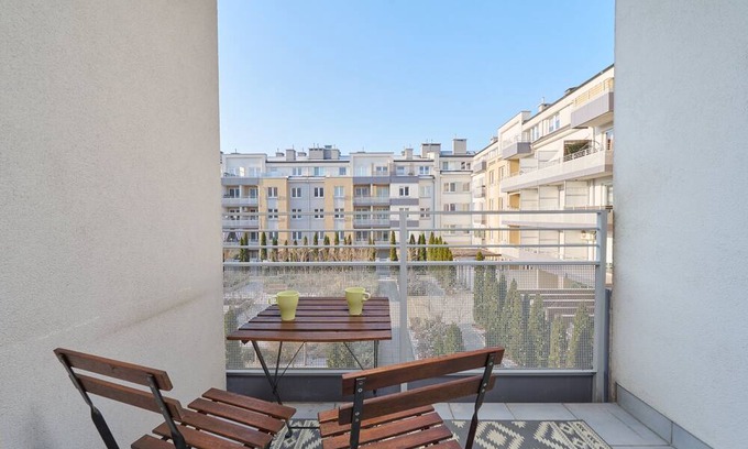 Krzyki Apartamento | Apartment Klimasa in Wrocław by Renters