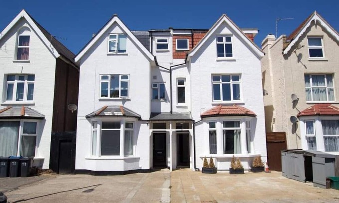 Trinity Apartamento | Wonderful 3 bed 208 QueensFlat 1