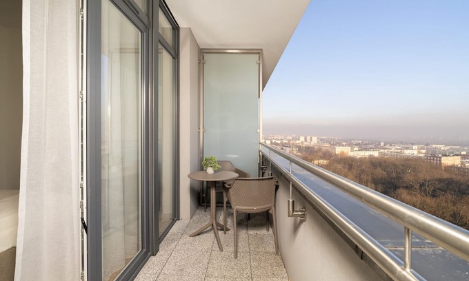 Poznan Apartamento | Beige Apartment Poznań by Renters
