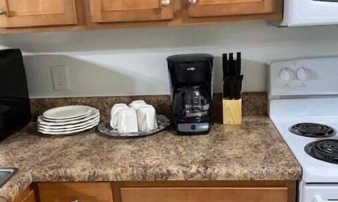 South View Condominio | This is a beautiful 2 bed 2 bath condo located in a very safe and strategic ar