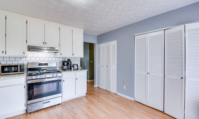 Douglasville Casa | Douglasville Gem - Minutes from Historic Downtown!