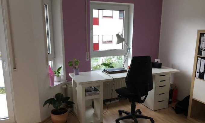 Universitat Apartamento | Schöne, helle 2-Zimmer Wohnung mit Balkon und TG-Stellplatz in Tübingen