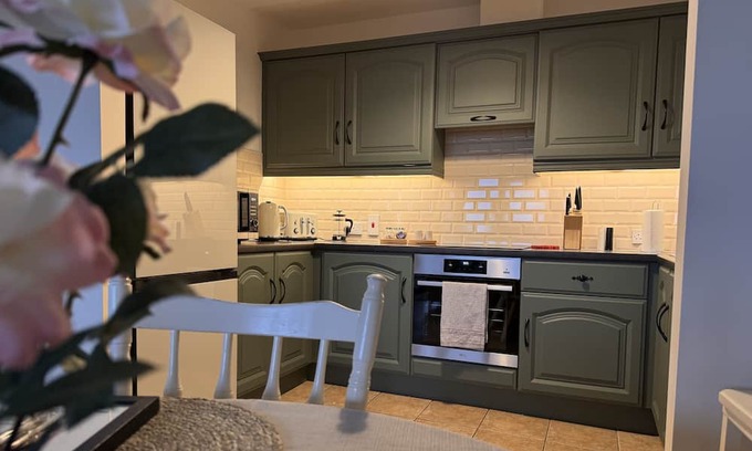 Cortober Apartamento | Cozy Apartment w/ Shannon View. 2 mins From Town Center