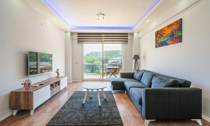 Kemer Apartamento | Modern Flat near Public Transportation in Kemer