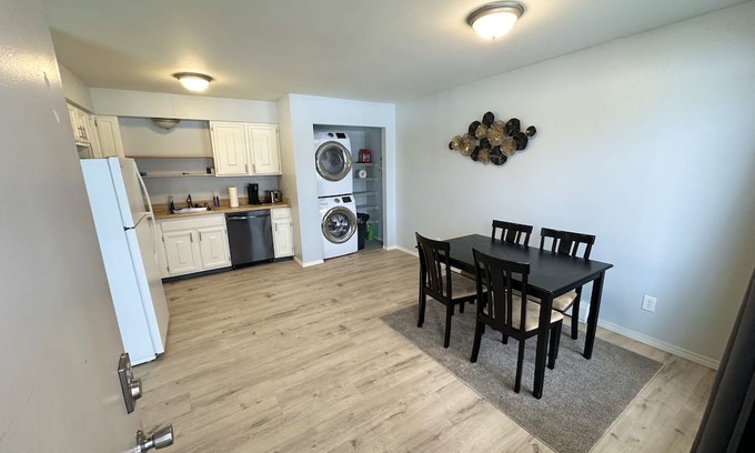 Spenard Apartamento | 2 br 1 ba 4-Plex Apt Near Airport