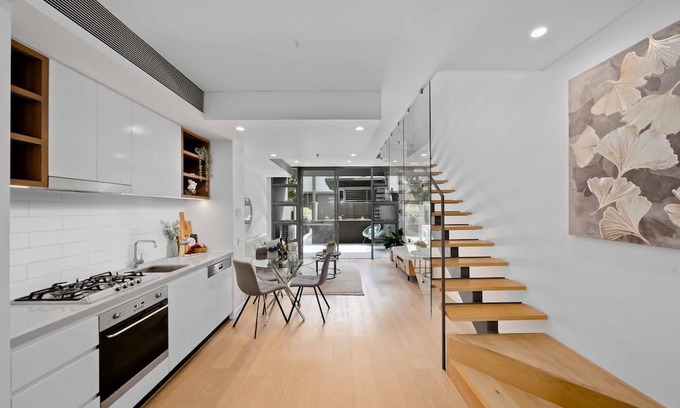 Strathfield Apartamento | Ashfield 2Br steps to Shopping & Train Station