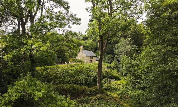 Westbrook Court Cabaña | Cabalva Mill Cottage - total privacy and views over the River Wye