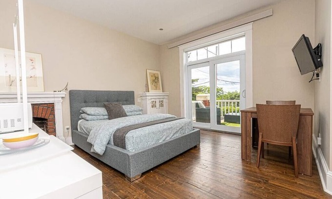 Desjardins Apartamento | La Grande Vue - Private Bathroom and Terrace