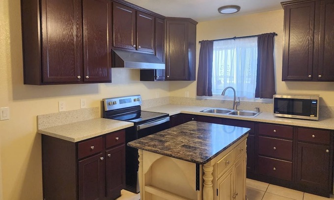 Montebello Casa | Private House with Assigned Parking Space!