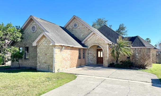 Pharr Casa | Gated, Private Heated Indoor Pool-home!