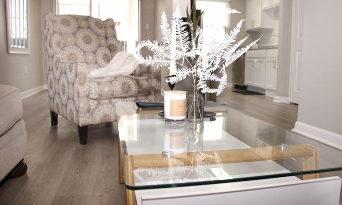 South Baton Rouge Apartamento | Vibrant Living Near LSU: Townhouse Charm in the Heart of Baton Rouge