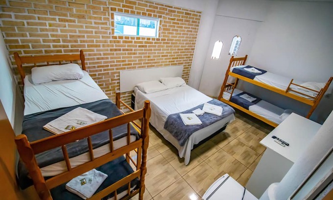 Praia da Armacao do Itapocoroi Casa | Familia PLus - Quarto para até 6 pessoas