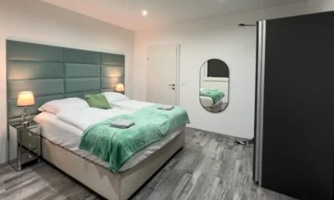 Stammersdorf Villa | Luxury Vienna Villa: Haven for Vienna Explorers