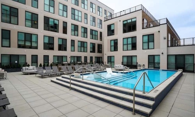 Pendleton Apartamento | Fully Furnished 1 Bedroom Modern Apt W/Pool, Gym