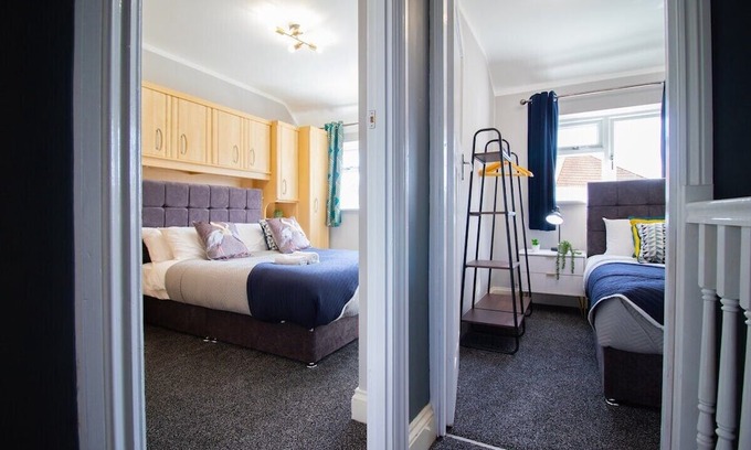 Patchway Casa | Stylish House w/Game Room in Bristol w/Parking