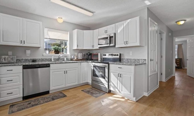 Biloxi Casa | Vibrant 3bd, Family Home Netflix Near Shopping&I10