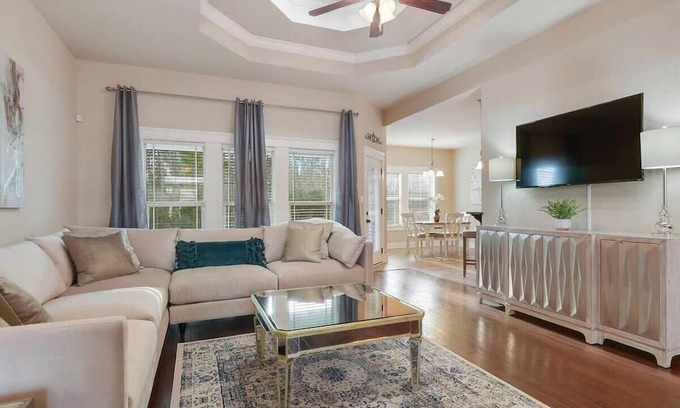 Biloxi Casa | Spacious 3brm, Sleeps 6, 15min- Beaches & AF Base