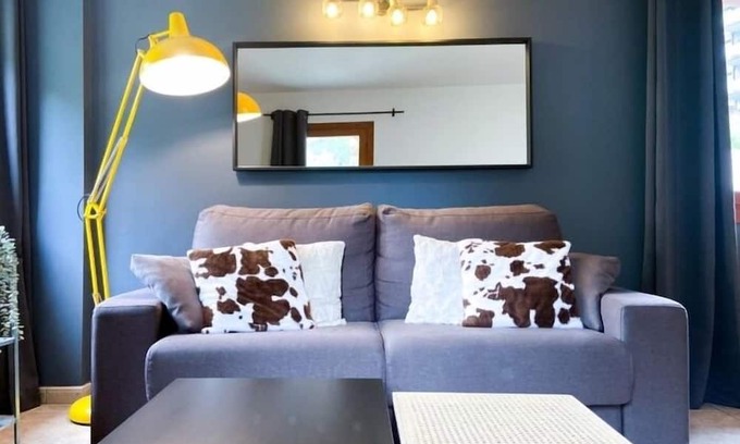 Ransol Apartamento | Modern and rustic in Ransol. Sleeps 6