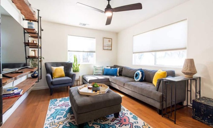 Diamond Springs Casa | Koi on Toyan | Fire Pit, Walk to Brewery, Traeger