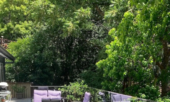 Point Clare Casa | Peaceful Surrounds Point Clare Pet friendly