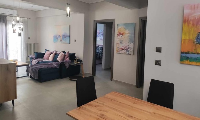 Volos City Centre Apartamento | Modern appartment, perfect for couples & families. Enhanced Security features!
