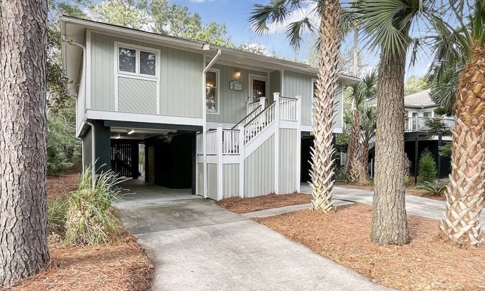 Twin Oaks Casa | 3 BR House inside Wild Dunes - Close to the Beach