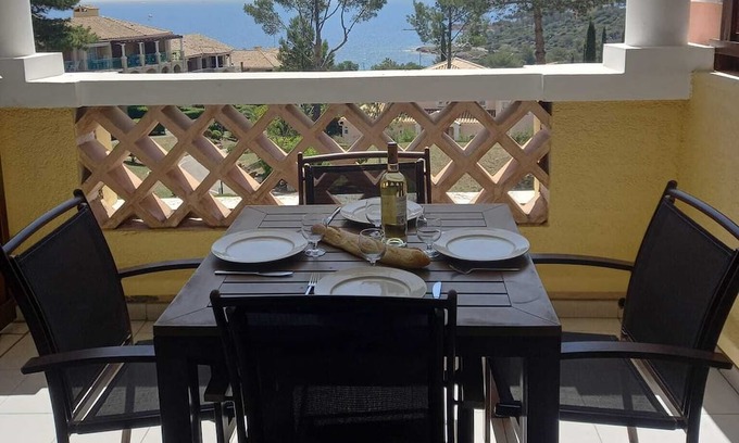 Cap Esterel Apartamento | Cap Esterel, T2 Confortable 4/5 Personnes, Climatisé Avec Très Belle vue sur mer