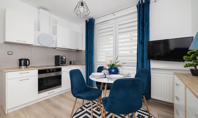 Czyzyny Apartamento | Avia Apartment in Krakow by Renters