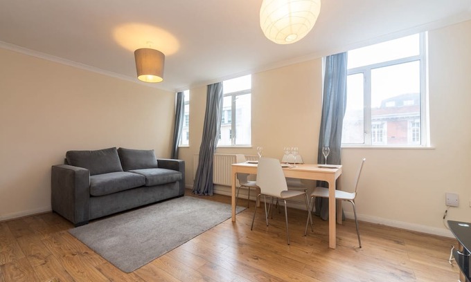 Cathedrals Apartamento | Pass the Keys | Central Flat Near Borough Market