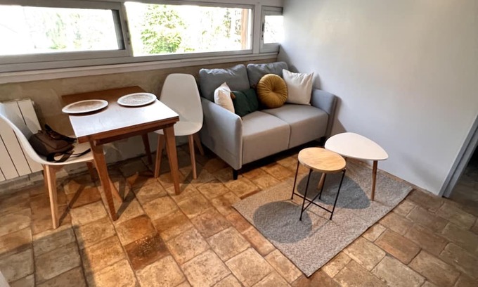 Chinon Apartamento | La Tour de L'horloge, Appartement Typique de la Ville, vue sur le Château