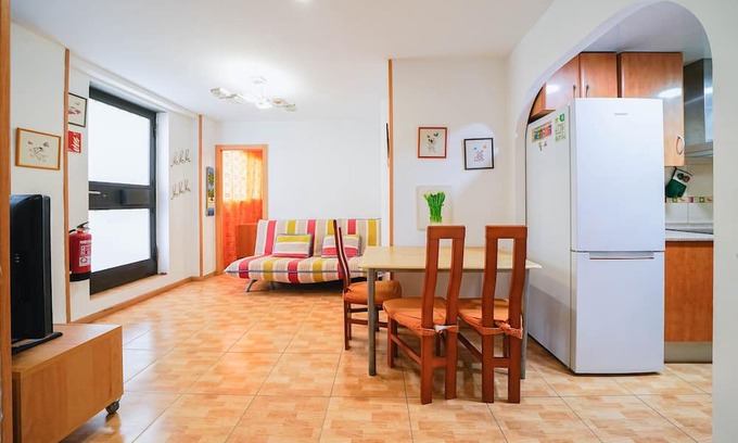 El Port Apartamento | Apartment 'Casa Ferrer' with Wi-Fi