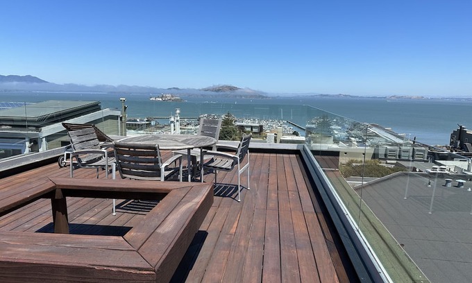 North Beach Casa | Telegraph Hill Shangri-La