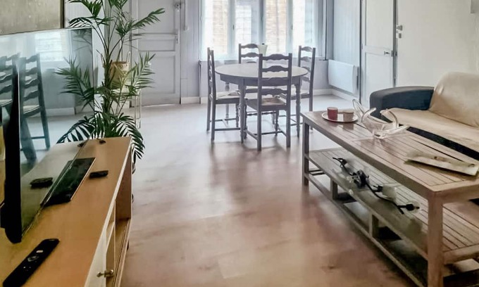 Salbris Casa | Spend a wonderful time in this charming vacation home in a good location for many activities.