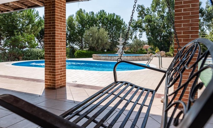 Camastra Cama Y Desayuno | Bed and Breakfast "Agrigento Pool and Garden" with Private Pool, Shared Terrace & Wi-Fi