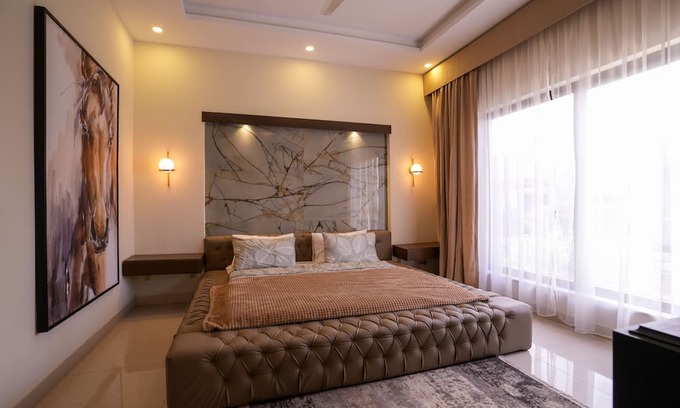 Islamabad Casa | 5-Bedroom Luxury Home by Homrise