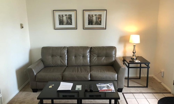 Baseline Sub Apartamento | Fully Furnished, All-Inclusive, Flexible Lease Terms!