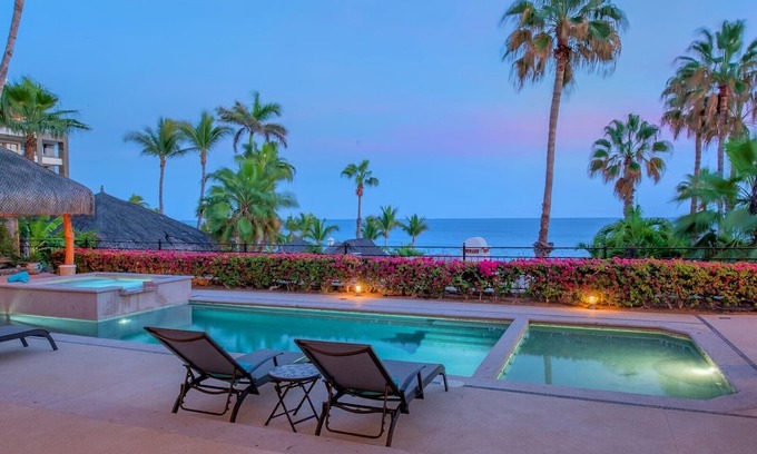 Cabo San Lucas Villa | Close Walk to Beautiful Beach, Costa Brava, 3 bedroom