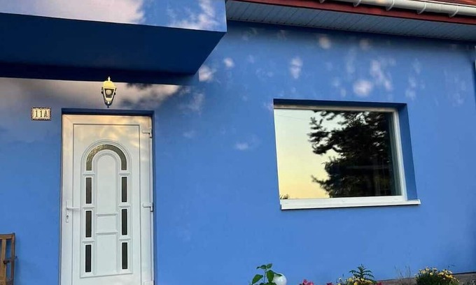 Zabierzow Casa | Błękity domek koło Krakowa - transfer z lotniska i dworca, jazda konna!