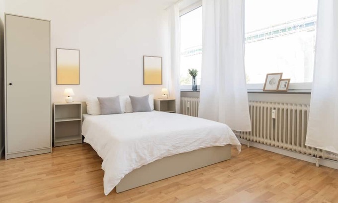 Bahnhofsvorstadt Apartamento | Hanse Appartements - Central apartment for up to 10 people