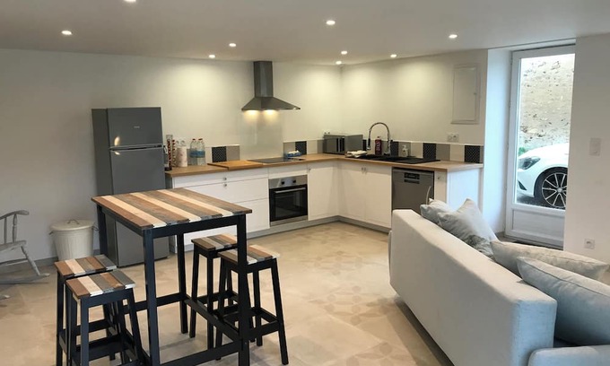 Salles-en-Toulon Casa | 🏡 Charming quiet house - near Civaux & Poitiers 🏡