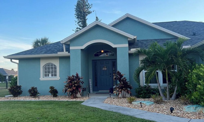 Pinehurst Casa | A little slice of Heaven. 10 mins from beach.