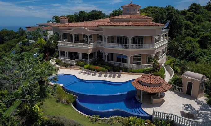 Jaco Villa | Casa Garmus - 10 bedrooms panoramir ocean views