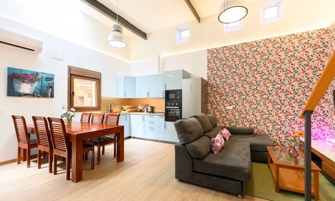 Almenara Apartamento | Modern Duplex with 2 Bedrooms, Fitted Kitchen - Comfort and Style