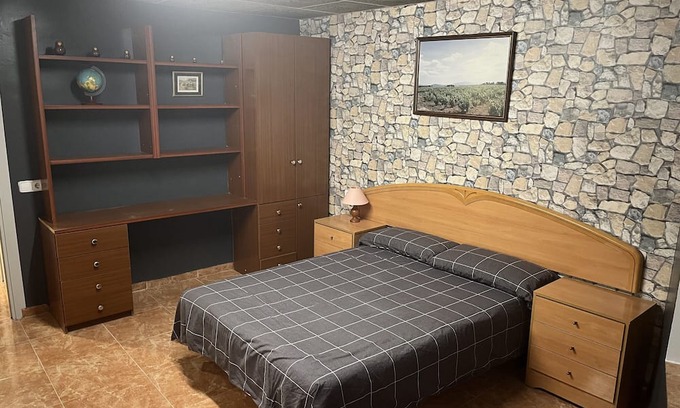 Villalba dels Arcs Apartamento | Apartment 'Lo Perxe' with Mountain Views, Wi-Fi and Air Conditioning