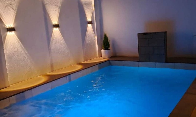 Manta Casa | ✨ Spacious residence in Manta | Private pool, BBQ and privileged location