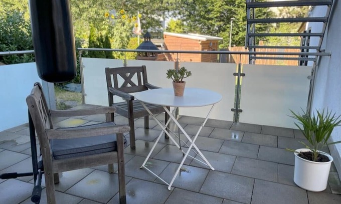 Leinfelden-Echterdingen Apartamento | Erlach oasis: Holidays near nature - terrace, forest walks & yoga