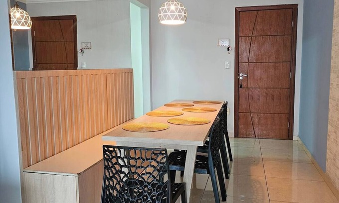 Contagem Apartamento | Apartment 1 km from the beach with air conditioning and garage