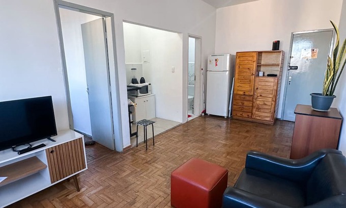 Barro Preto Apartamento | Hugo Apartment in the center of Belo Horizonte, close to the Central Market, Minascentro and Raul Soares Square